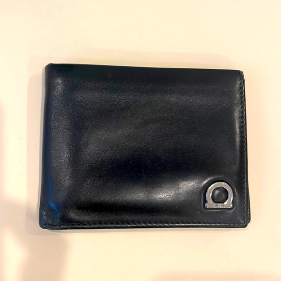Men’s Ferragamo wallet